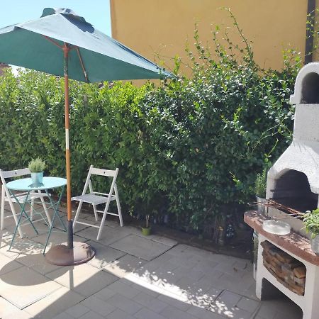 Poggio Ai Grilli Apartment Certaldo Bagian luar foto