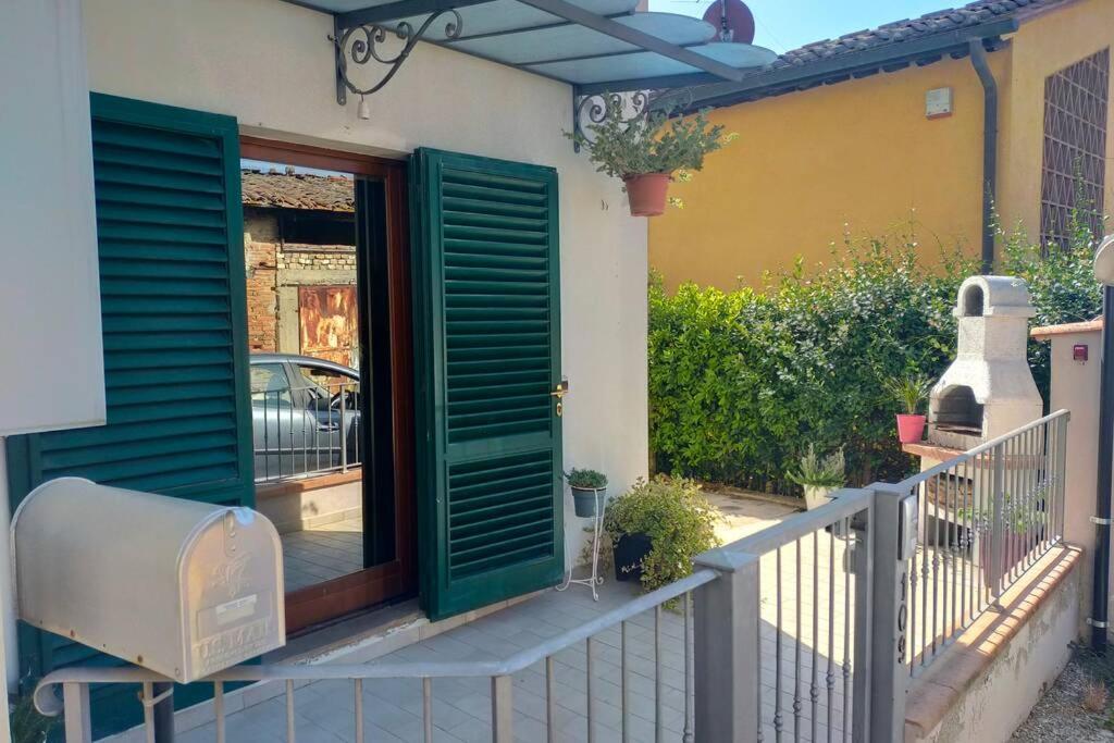 Poggio Ai Grilli Apartment Certaldo Bagian luar foto