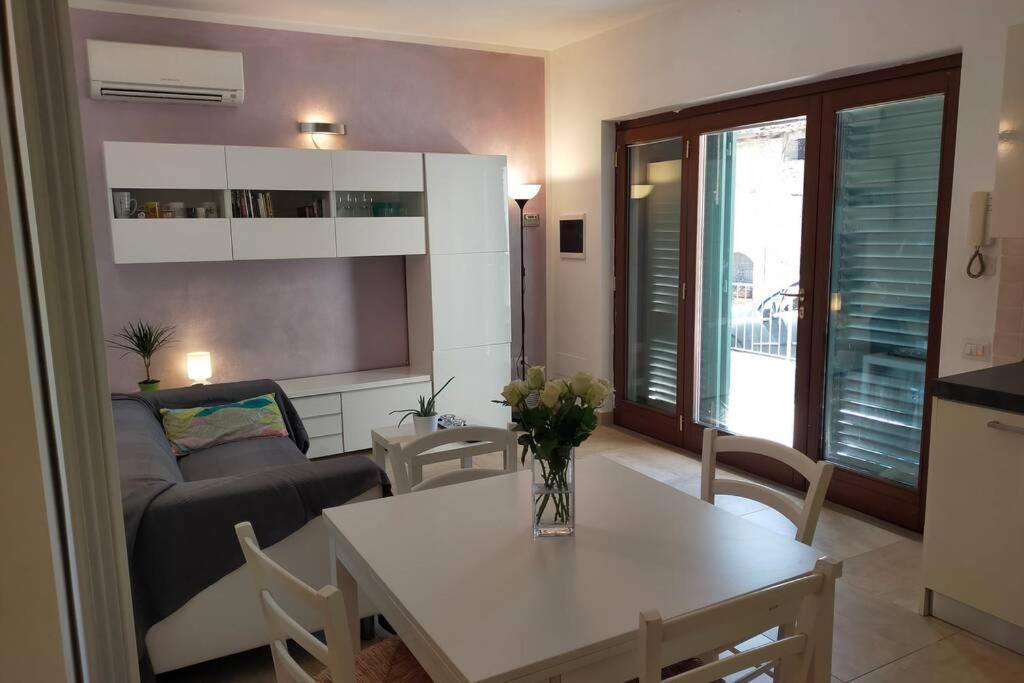 Poggio Ai Grilli Apartment Certaldo Bagian luar foto