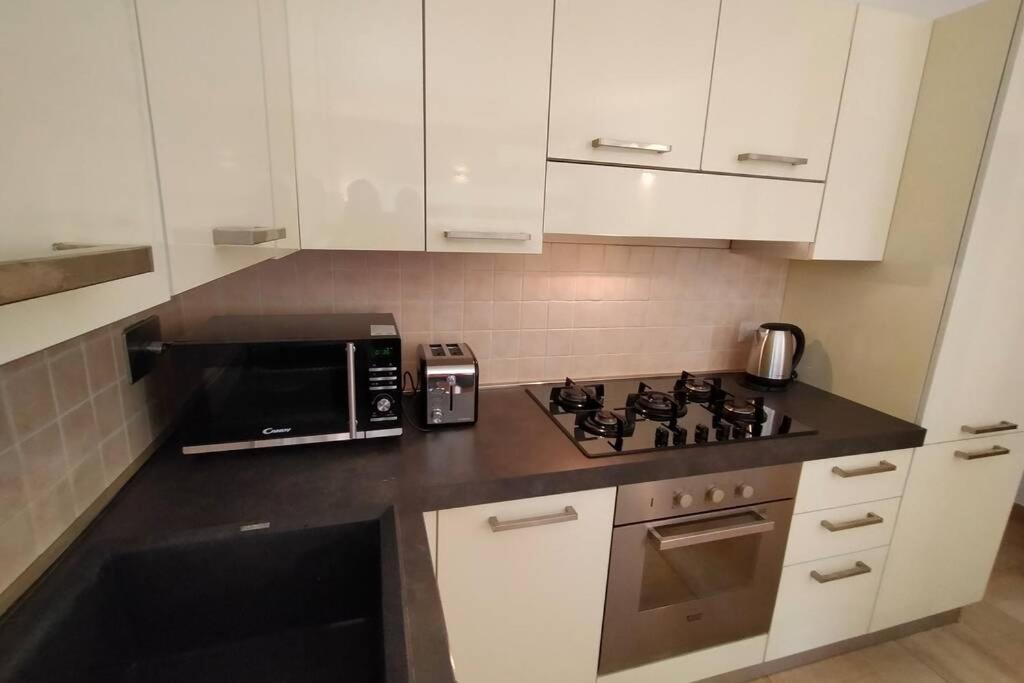 Poggio Ai Grilli Apartment Certaldo Bagian luar foto